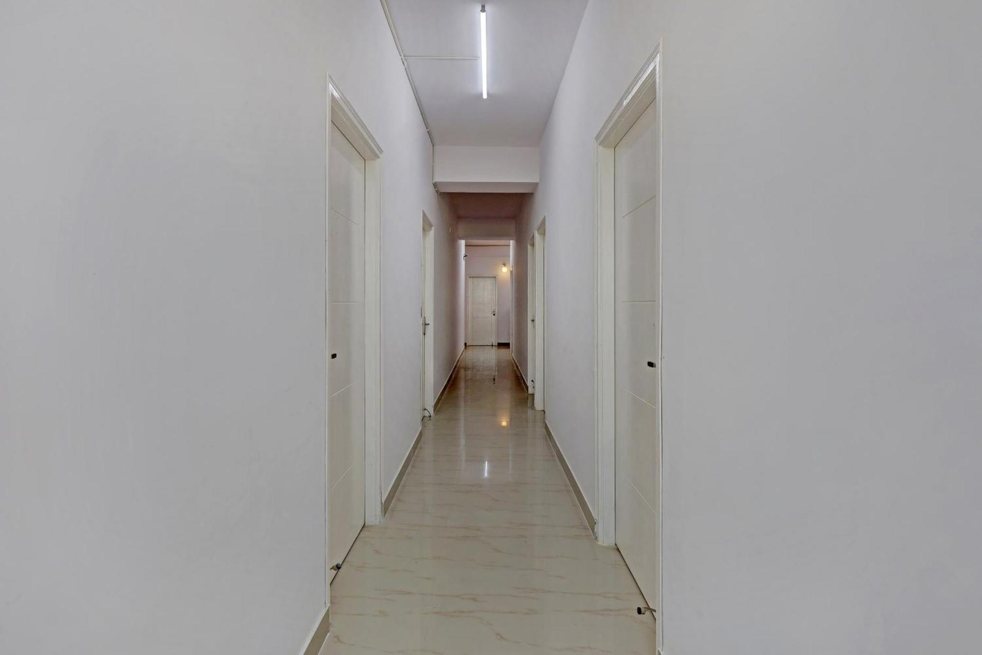 Hotel O Home Compact Studio Kr Puram Near Phoenix Marketcity Bangalore Buitenkant foto